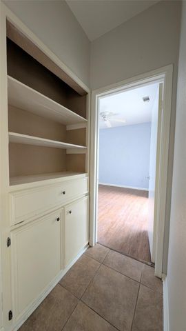 1013 Chestnut ST C2, San Marcos, TX 78666