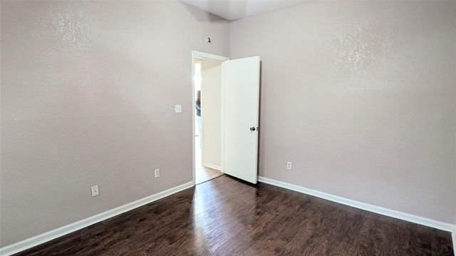 1013 Chestnut ST C2, San Marcos, TX 78666