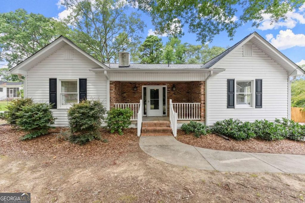59 W WRIGHT Street, Winder, GA 30680