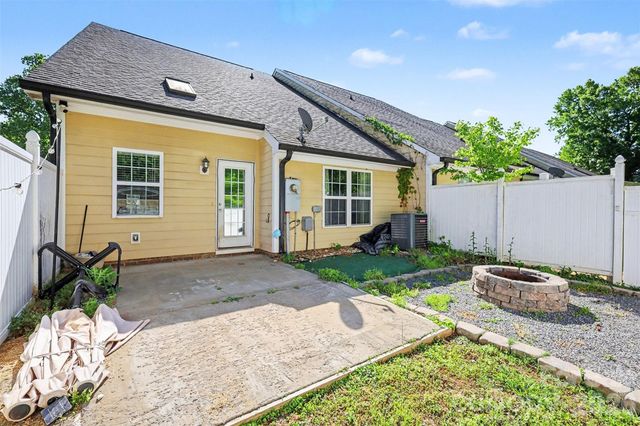 1079 Laurel Lane 6, Gastonia, NC 28054