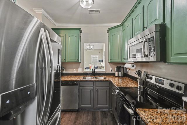 1079 Laurel Lane 6, Gastonia, NC 28054