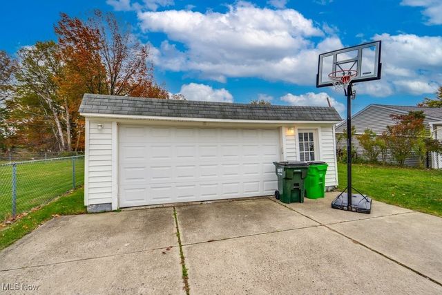 29800 Robert Street, Wickliffe, OH 44092