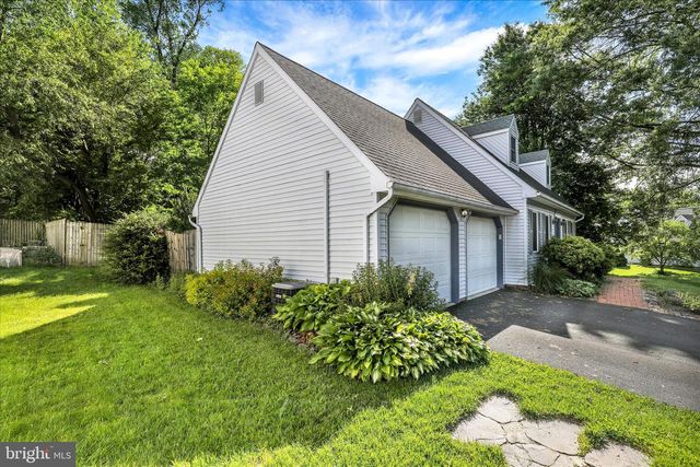 201 YORKSHIRE WAY, Mountville, PA 17554