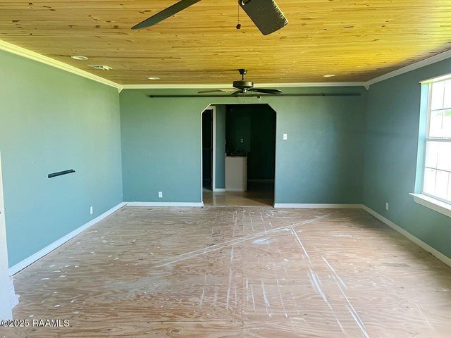 428 Nonc Lol Drive, Arnaudville, LA 70512