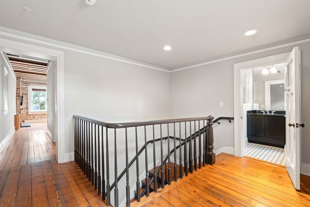 125 Meeting Street D, Charleston, SC 29401