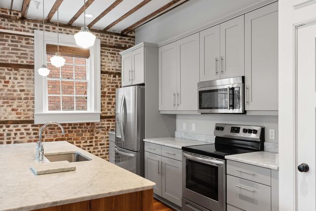 125 Meeting Street D, Charleston, SC 29401