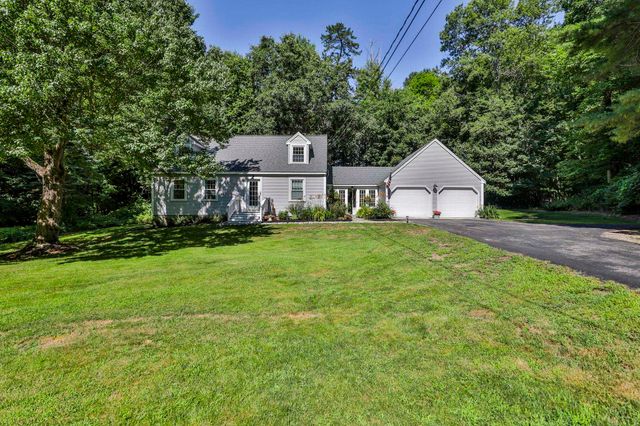 24 Beaver Brook Circle, Amherst, NH 03031