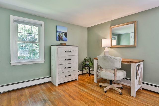 24 Beaver Brook Circle, Amherst, NH 03031