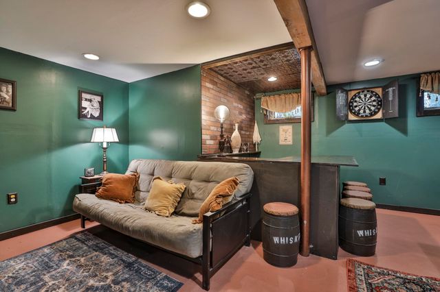 24 Beaver Brook Circle, Amherst, NH 03031