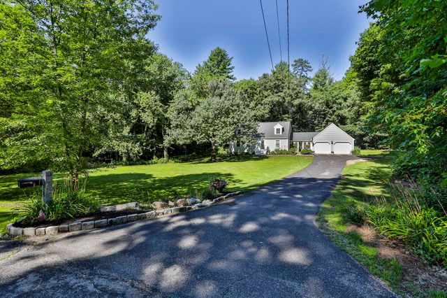 24 Beaver Brook Circle, Amherst, NH 03031