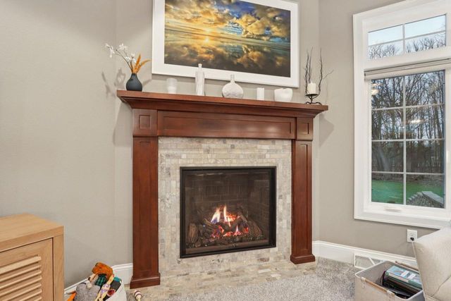 W351N6051 Bauers LANE, Oconomowoc, WI 53066