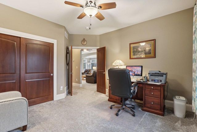 W351N6051 Bauers LANE, Oconomowoc, WI 53066