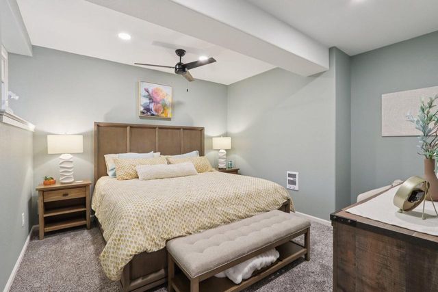 W351N6051 Bauers LANE, Oconomowoc, WI 53066