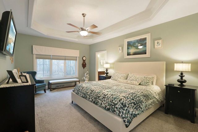 W351N6051 Bauers LANE, Oconomowoc, WI 53066