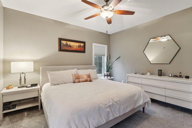 W351N6051 Bauers LANE, Oconomowoc, WI 53066