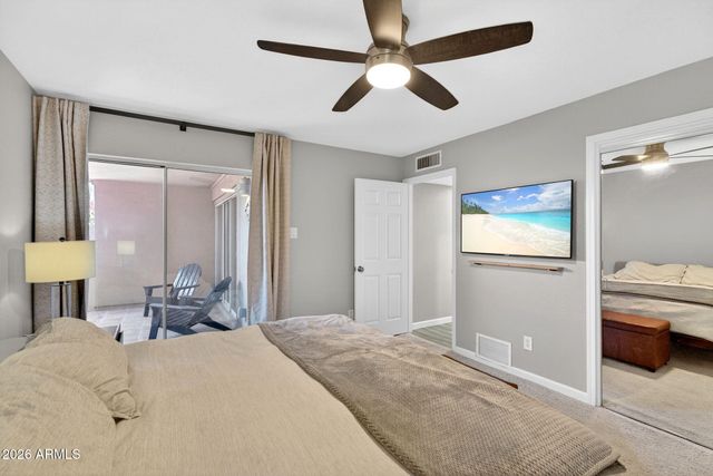 2233 E HIGHLAND Avenue 134, Phoenix, AZ 85016