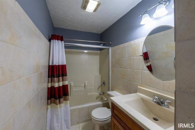 3282 secretariat Circle, West Lafayette, IN 47906