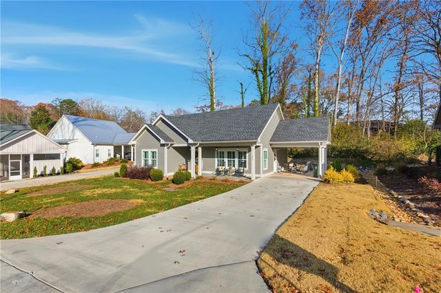 111 Smith Court, Clarkesville, GA 30523