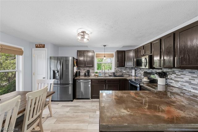 4602 High Mill Avenue NW, Massillon, OH 44647