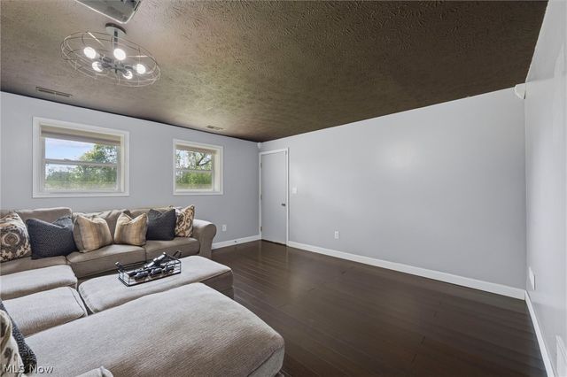 4602 High Mill Avenue NW, Massillon, OH 44647