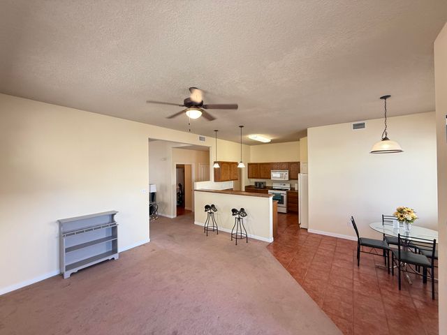 6215 CORTE ALZIRA NW, Albuquerque, NM 87114