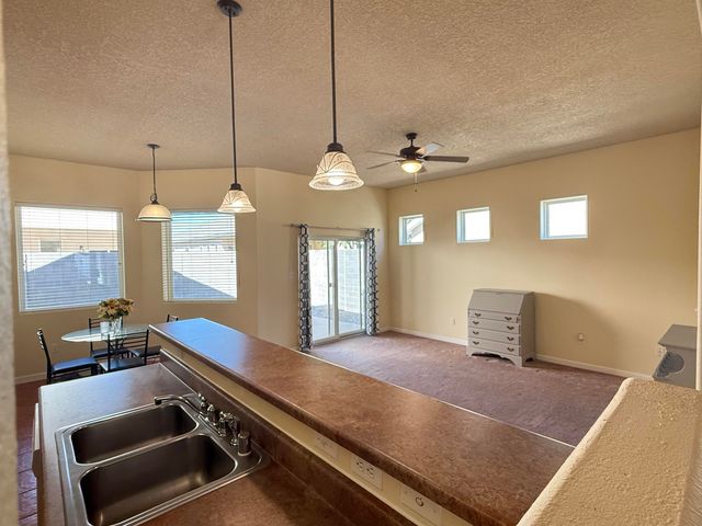 6215 CORTE ALZIRA NW, Albuquerque, NM 87114