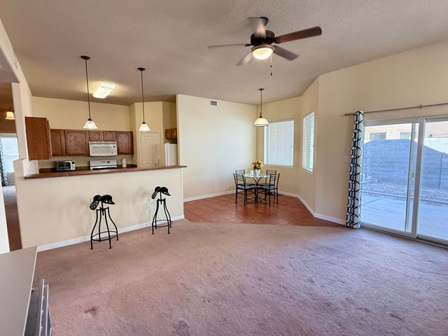 6215 CORTE ALZIRA NW, Albuquerque, NM 87114