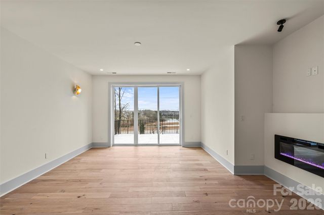 124 Clipper Lane, Mooresville, NC 28117