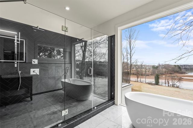 124 Clipper Lane, Mooresville, NC 28117