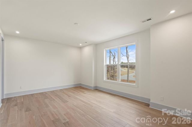 124 Clipper Lane, Mooresville, NC 28117