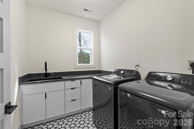 124 Clipper Lane, Mooresville, NC 28117