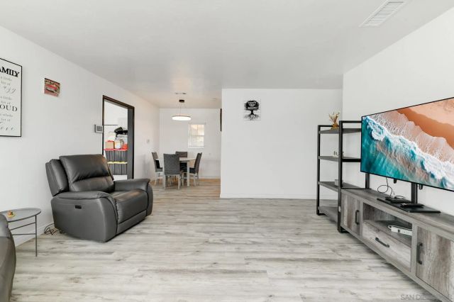 659 Sawtelle Ave, San Diego, CA 92114