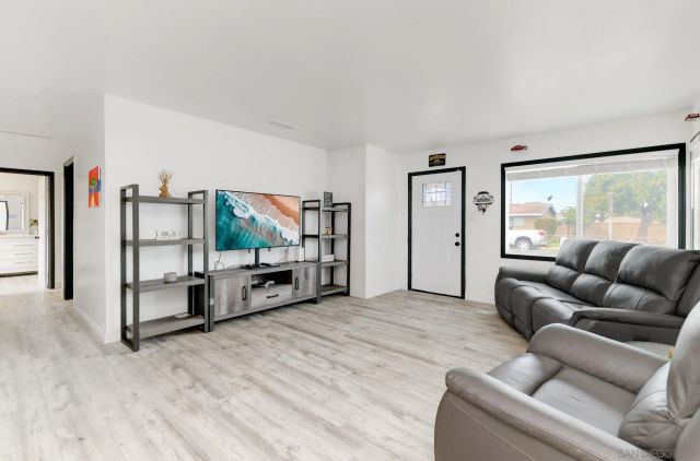 659 Sawtelle Ave, San Diego, CA 92114