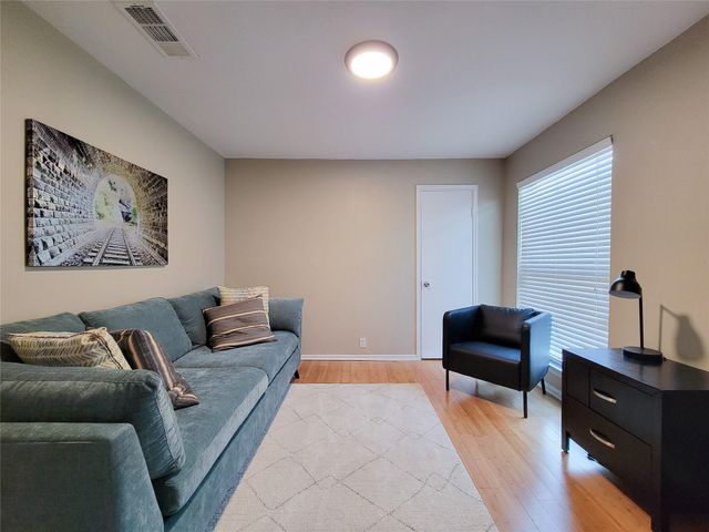 2829 Timmons Lane 188, Houston, TX 77027
