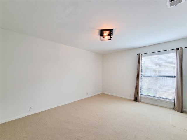 2829 Timmons Lane 188, Houston, TX 77027