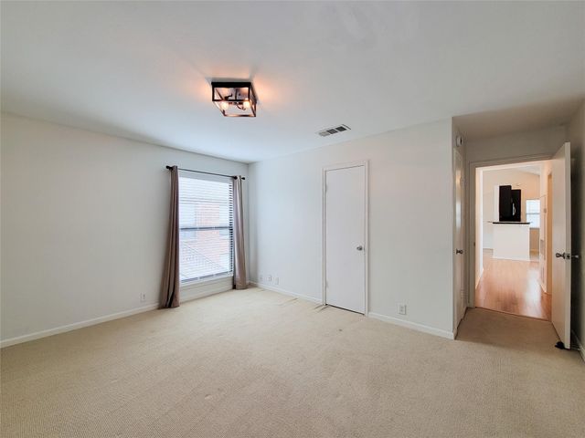 2829 Timmons Lane 188, Houston, TX 77027
