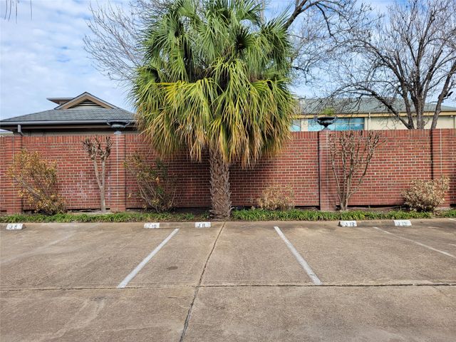 2829 Timmons Lane 188, Houston, TX 77027