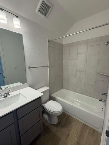 8943 Red Wolf Place, Manvel, TX 77578