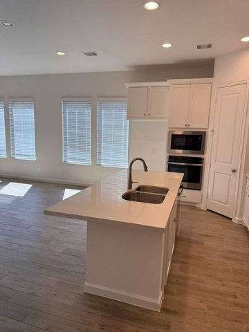 8943 Red Wolf Place, Manvel, TX 77578