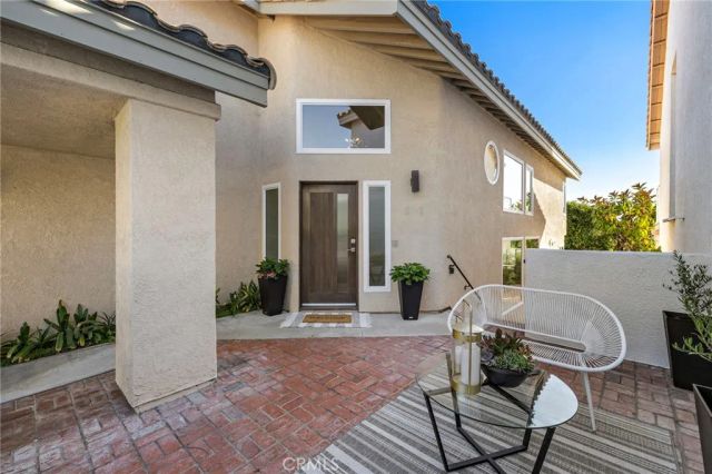 27 Palm Beach Court, Dana Point, CA 92629