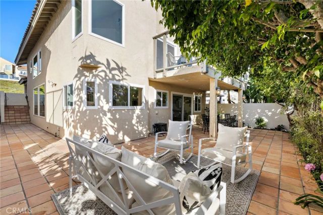27 Palm Beach Court, Dana Point, CA 92629