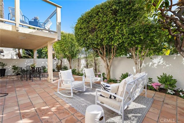 27 Palm Beach Court, Dana Point, CA 92629