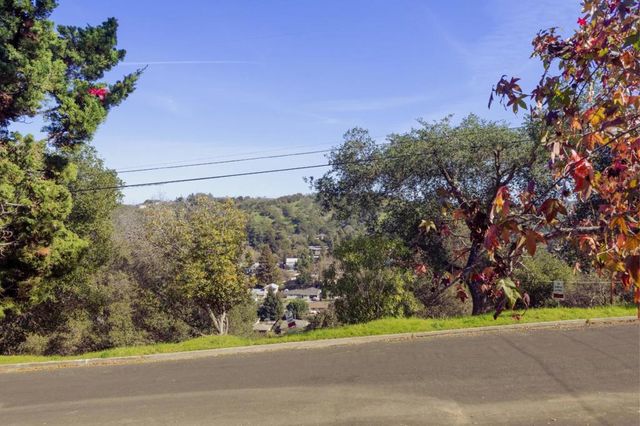 4030 Saint Marys Street, Martinez, CA 94553