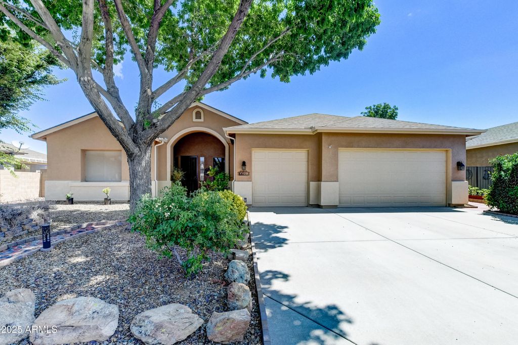 6680 E BROMBIL Street, Prescott Valley, AZ 86314