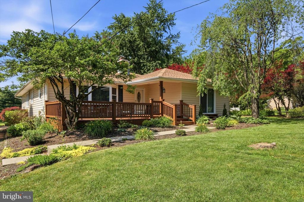1258 DURHAM RD, New Hope, PA 18938
