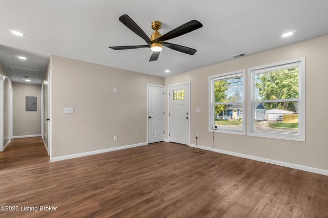 6511 Kenmore Ave, Louisville, KY 40216