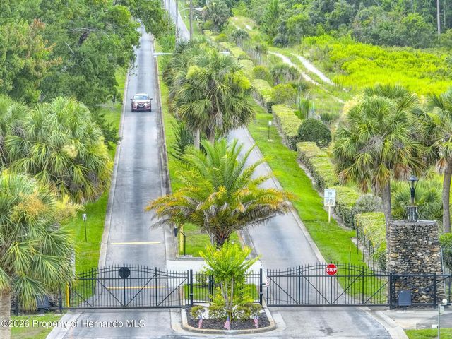 7032 River Run Boulevard, Weeki Wachee, FL 34607
