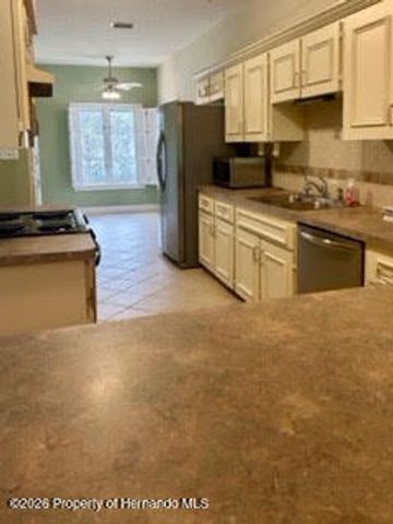 7032 River Run Boulevard, Weeki Wachee, FL 34607