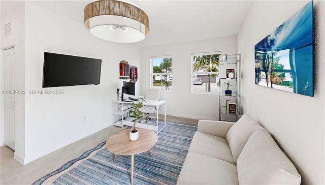 2208 SE 30th St, Homestead, FL 33035