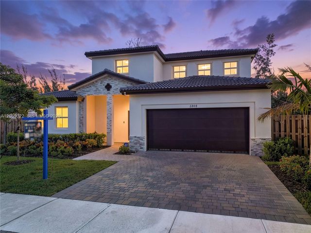 2208 SE 30th St, Homestead, FL 33035